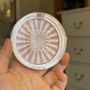 OFRA Highlighter